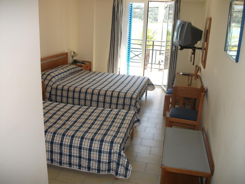 Kefalonia Grand アルゴストリオン 部屋 写真
